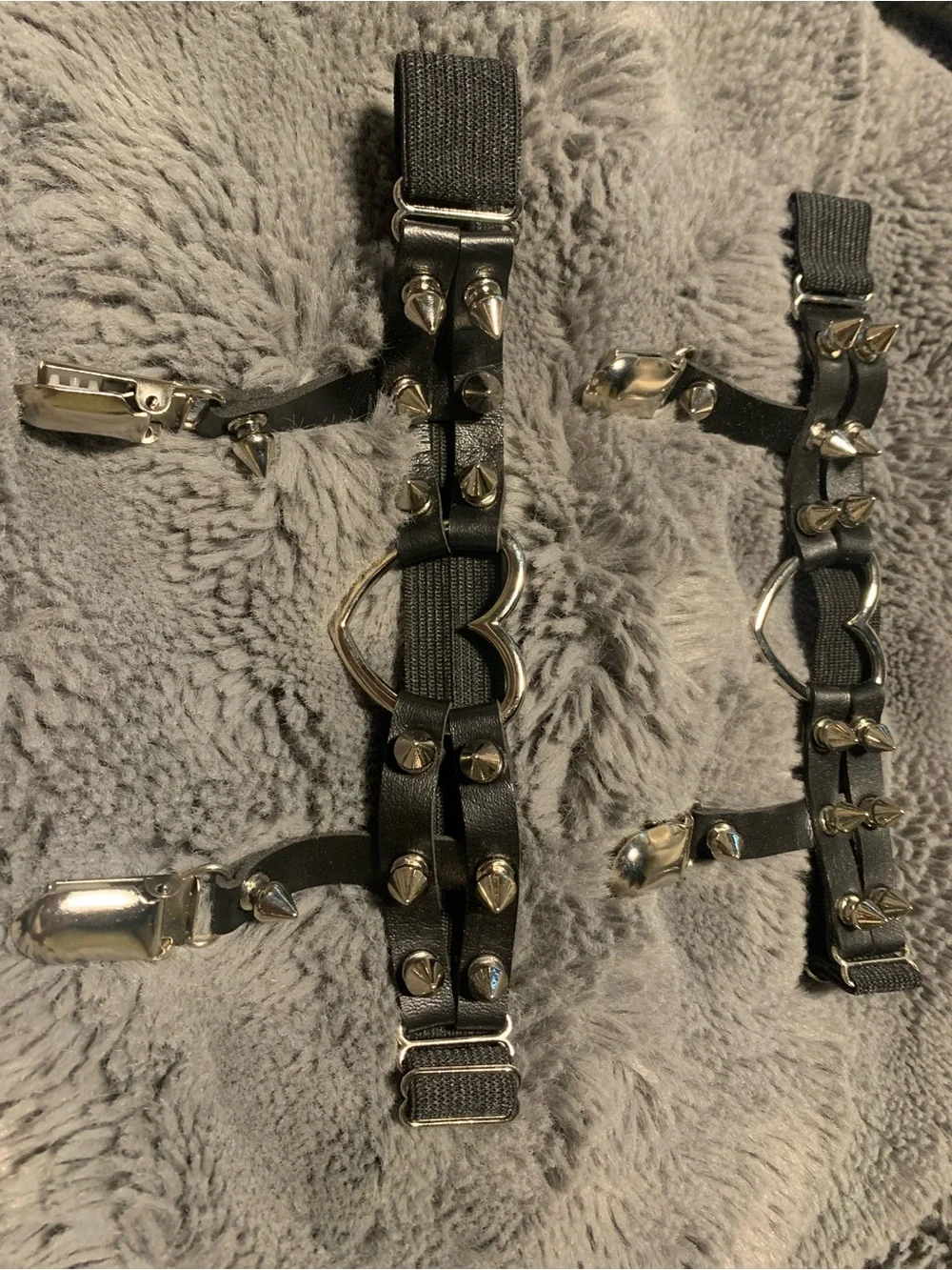 Black Heart Studded Garter Straps - Women Accessories